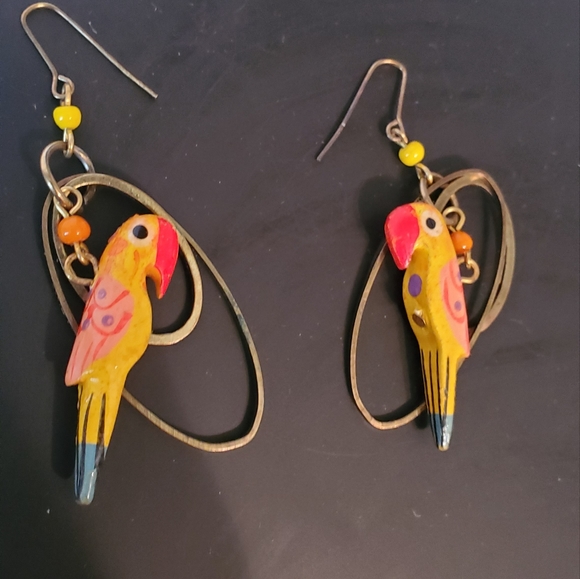 Vintage Pair of Parrot Hoop Earrings - Picture 1 of 3
